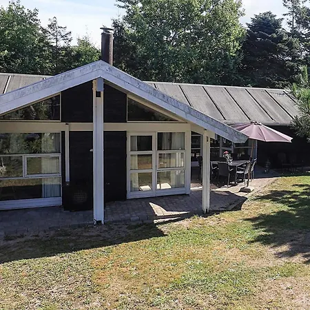 4 Star Holiday Home In Vaeggerlose Bøtø By