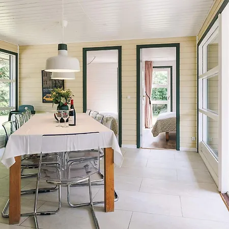 4 Star In Vaeggerlose * Bøtø By
