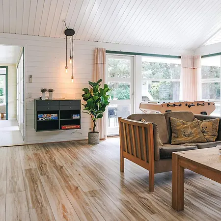 Сasa de vacaciones 4 Star In Vaeggerlose Bøtø By